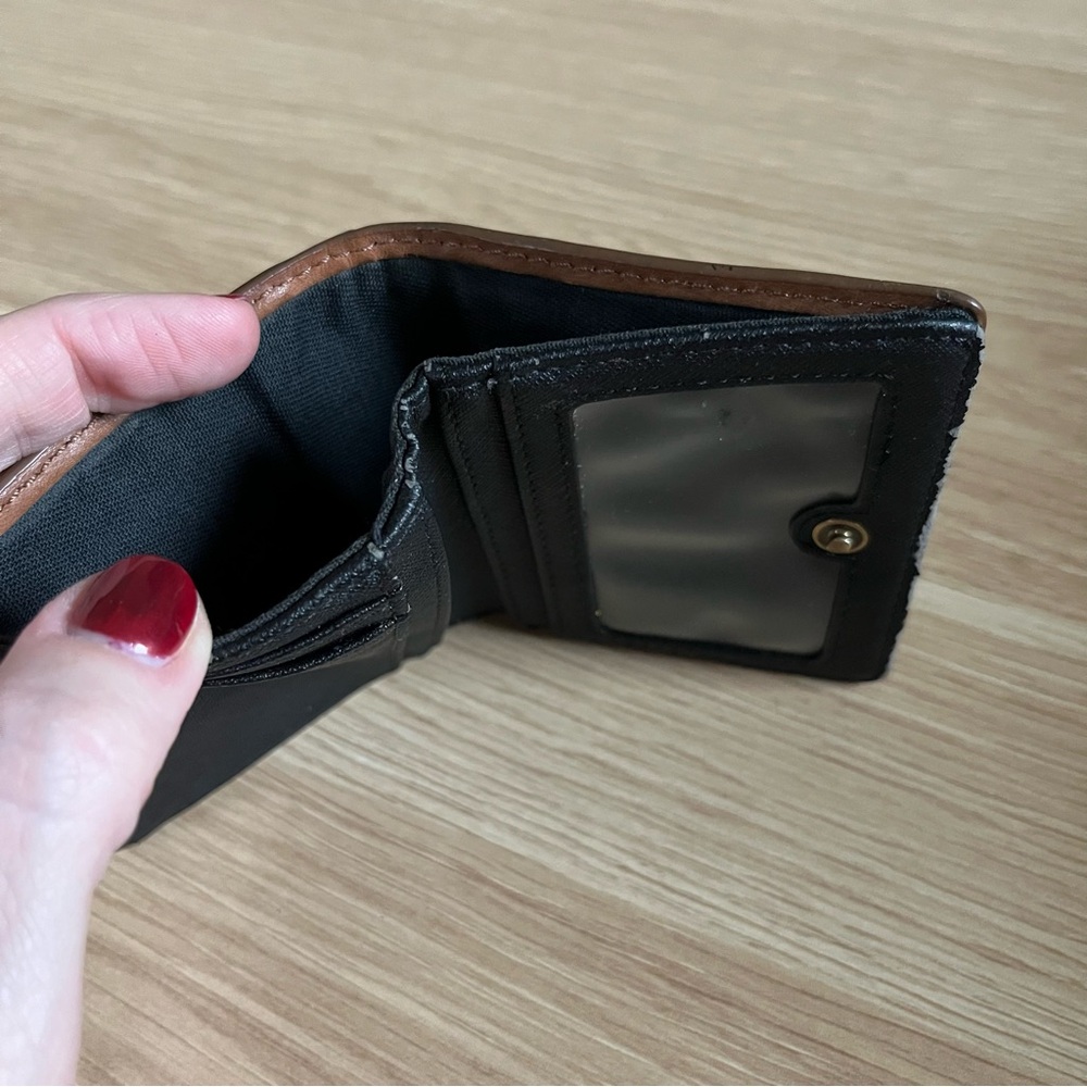 Fossil Spotted Wallet - Picture 3 of 8